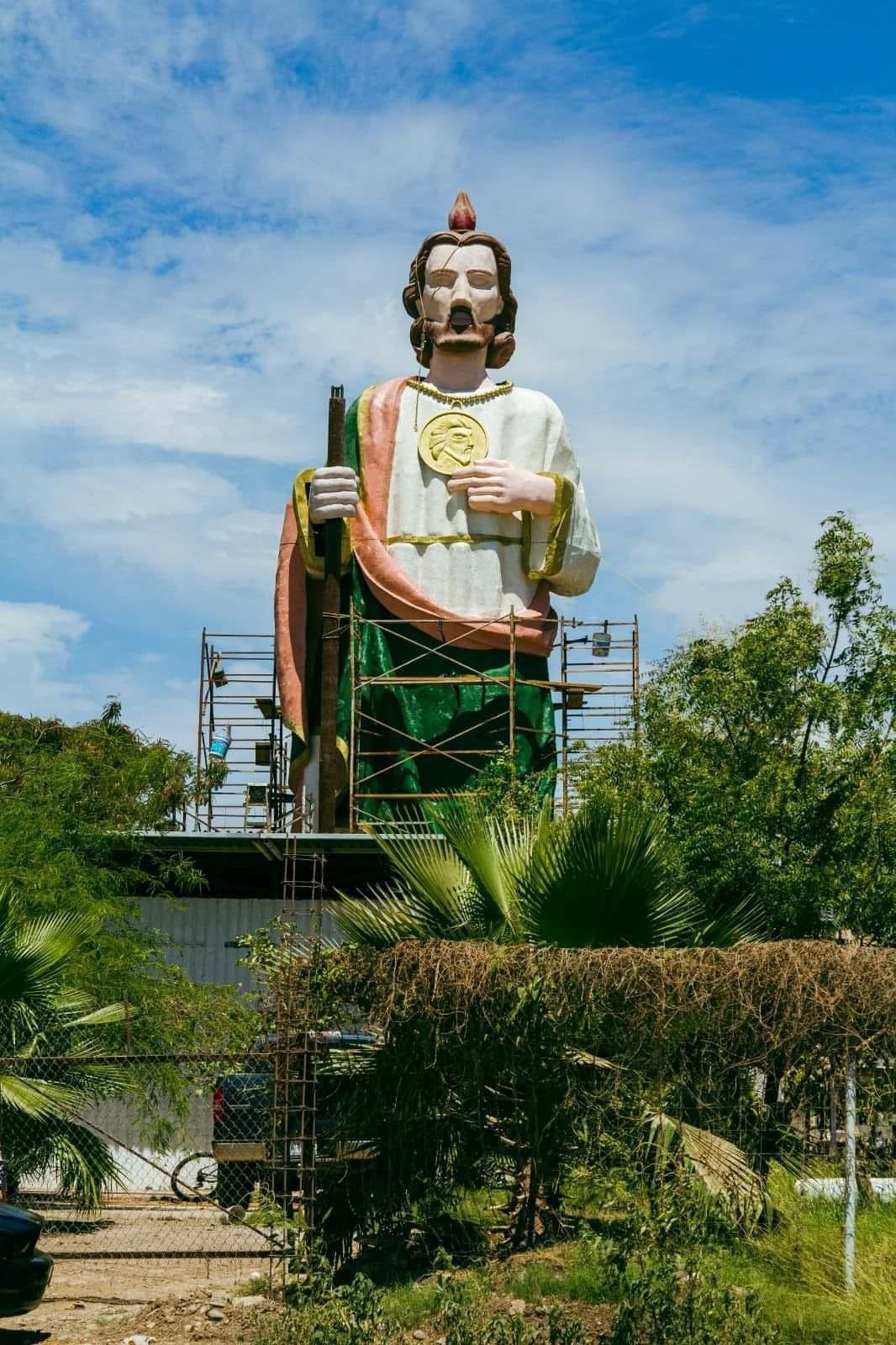 Sorprende escultura gigante de San Judas Tadeo en Culiacán – Cuenqueñito